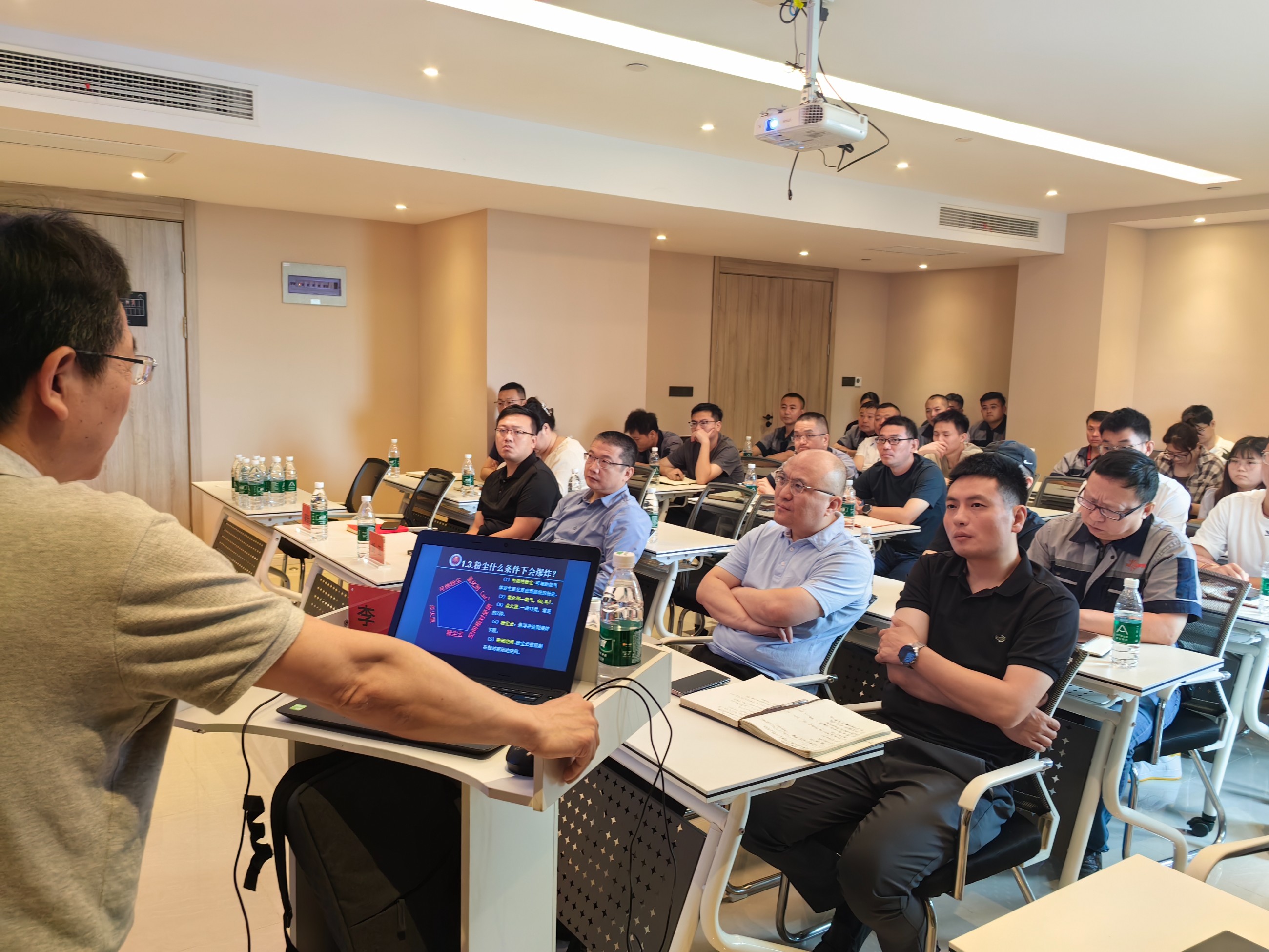 1720667865243453.jpg 333.jpg